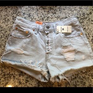 Levi’s new with tags distressed 501 shorts